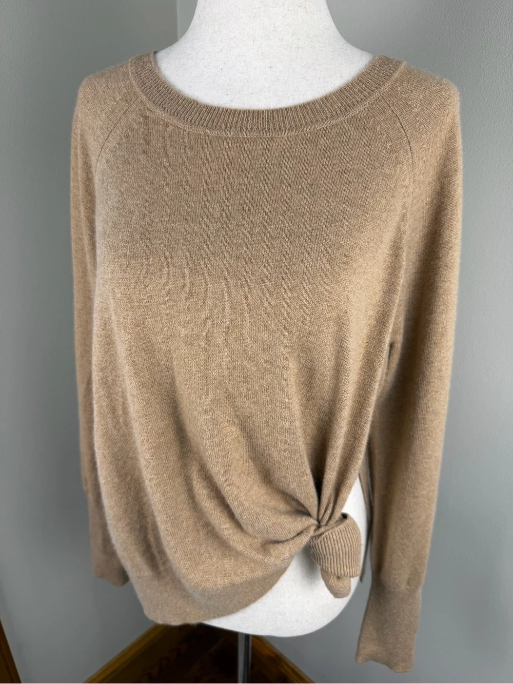 J.Crew 100% Cashmere Sweater Tan Camel Crewneck Pullover Size M